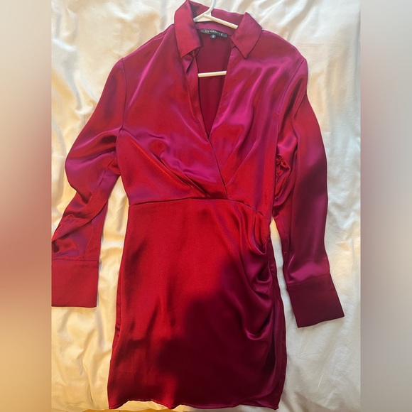 Satin pink dress - Picture 4 of 4